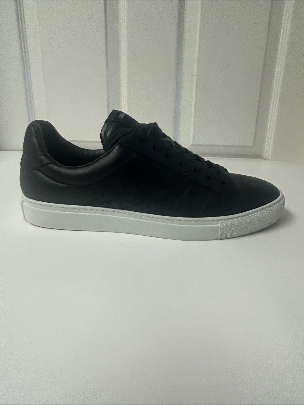 Zadig & Voltaire Black Leather Low-Top Sneakers with White Sole - Picture 9 of 10